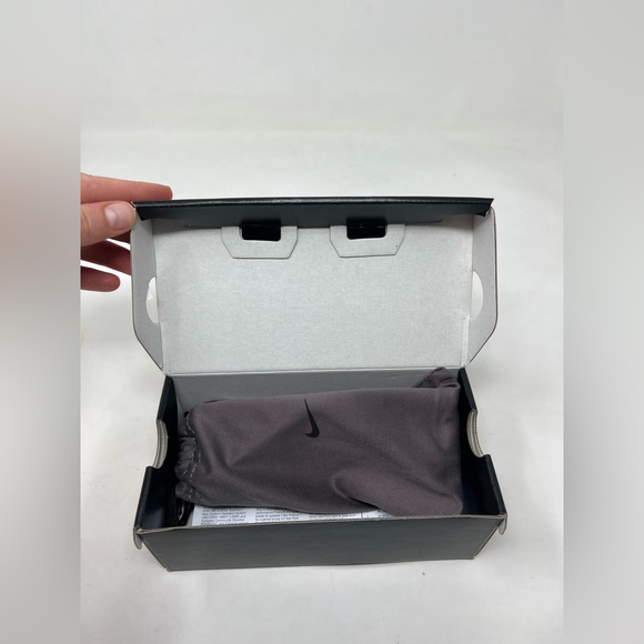 Nike Golf Adrenaline Sunglasses Mercury Grey/Silver Frame - Picture 2 of 5